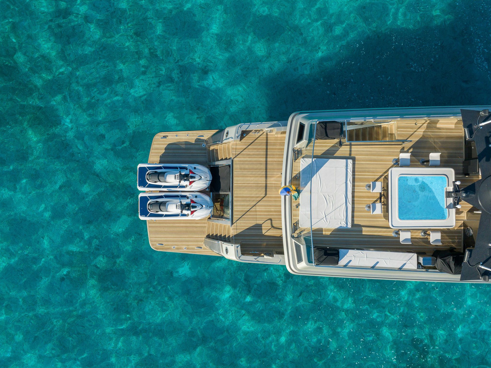 Crescent 110 | Julianne