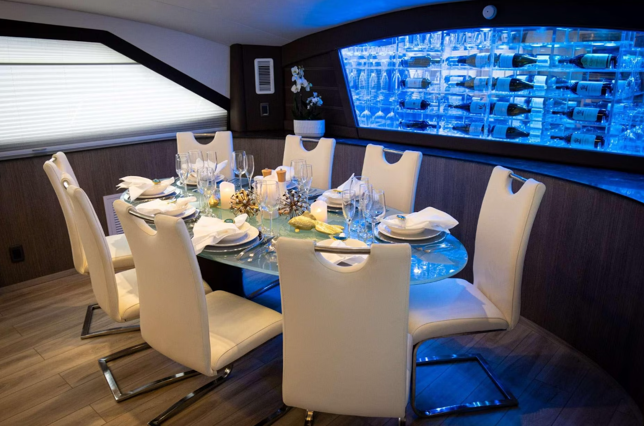 Crescent 110 | Julianne