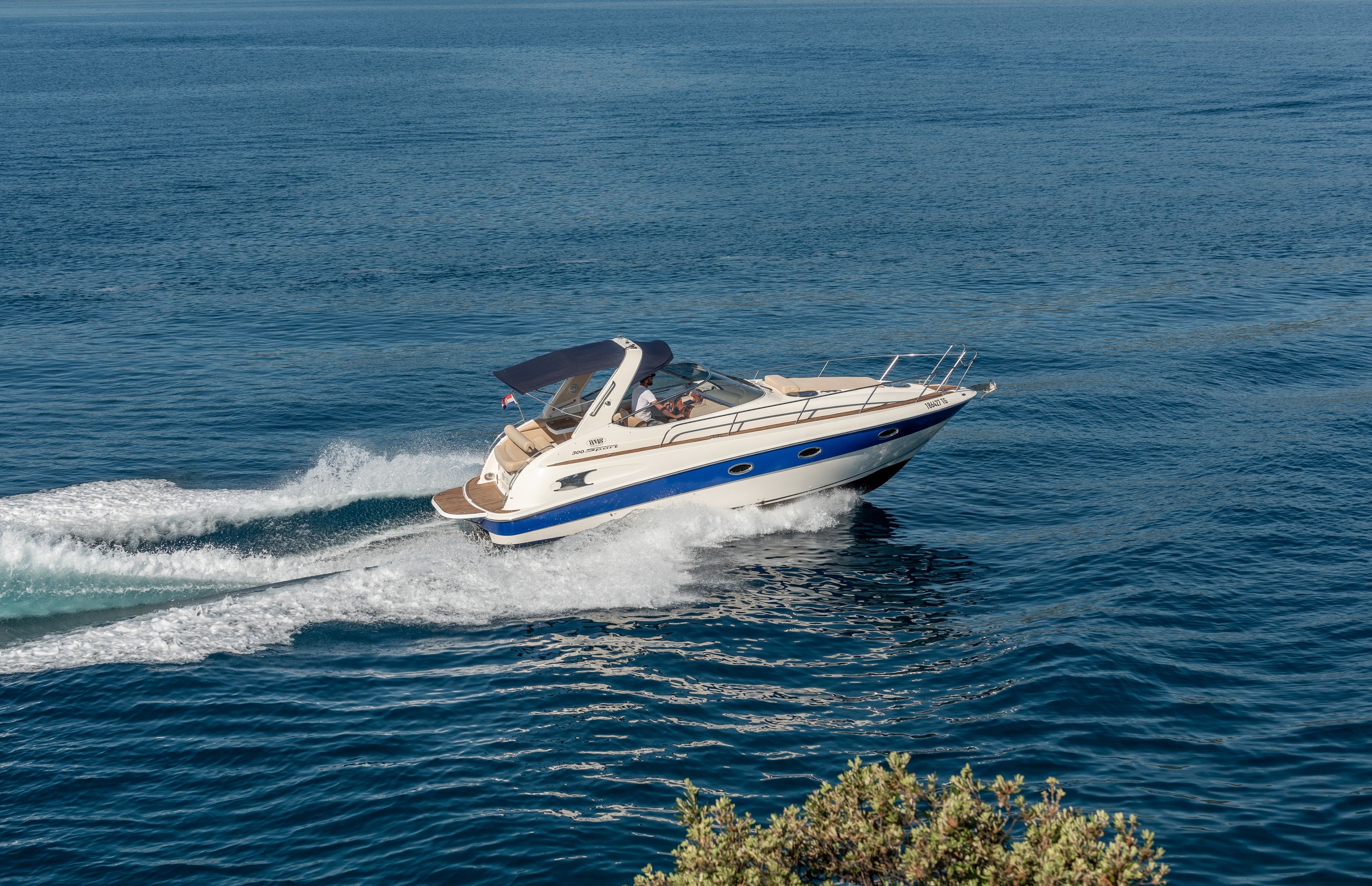 Bavaria 300 Sport | 01