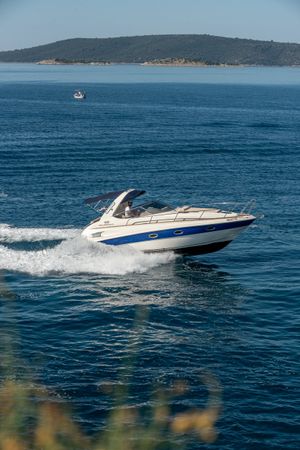 Bavaria 300 Sport | 01