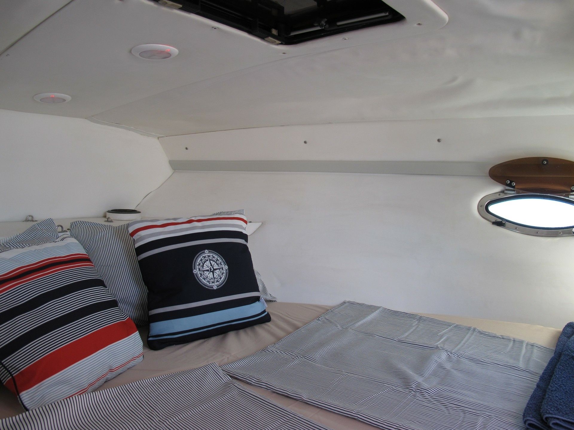 Sunseeker Hawk 27 | 92