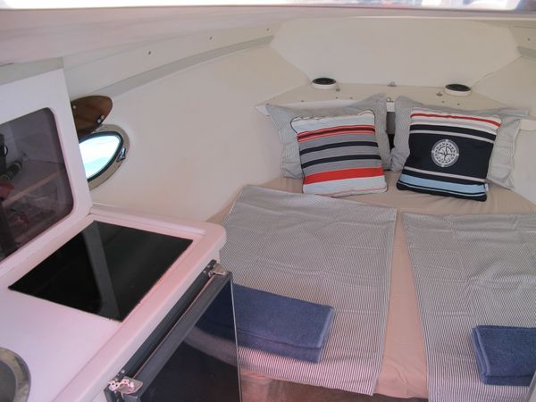 Sunseeker Hawk 27 | 92