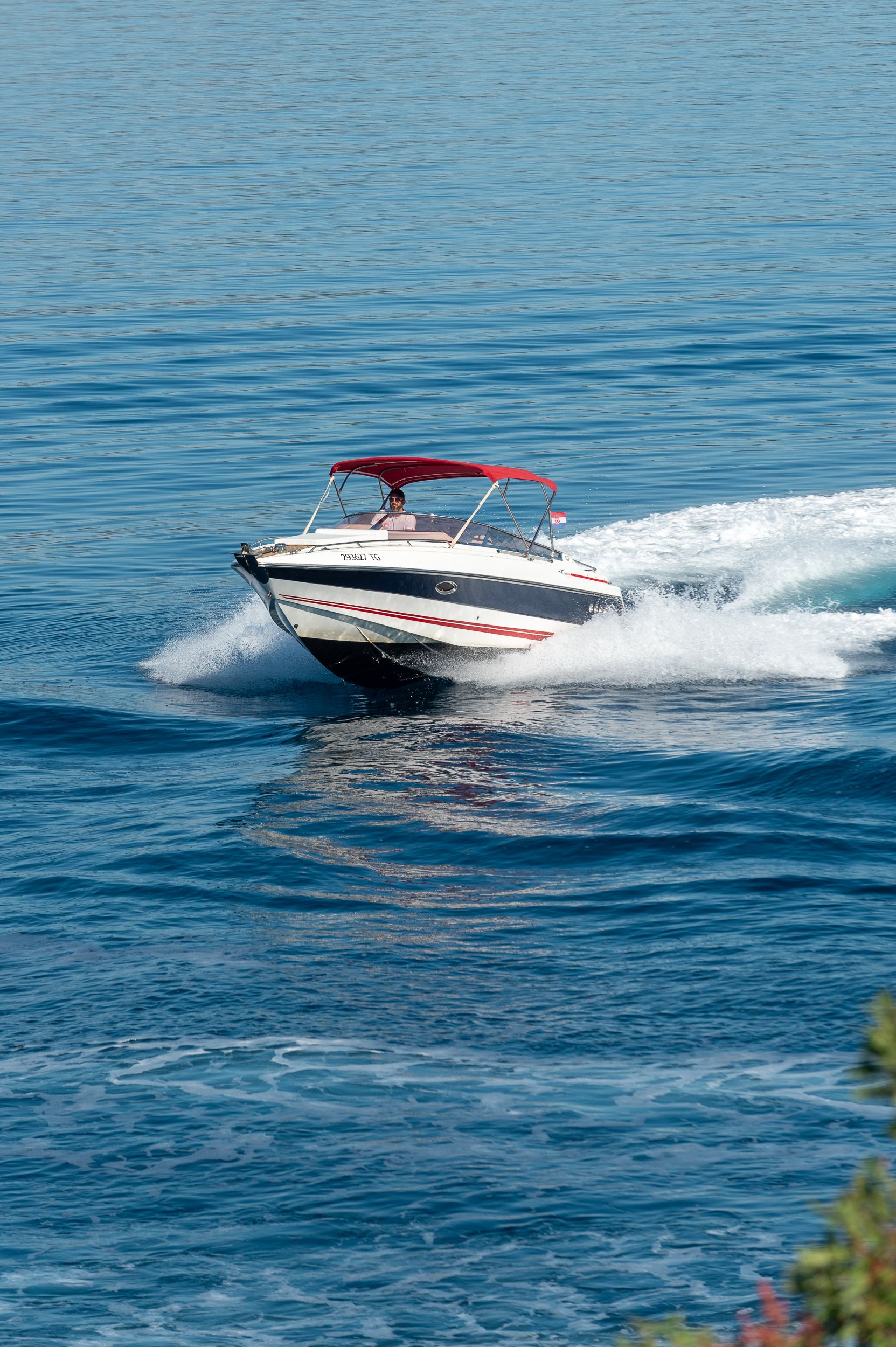 Sunseeker Hawk 27 | 92