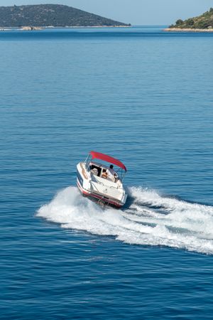 Sunseeker Hawk 27 | 92