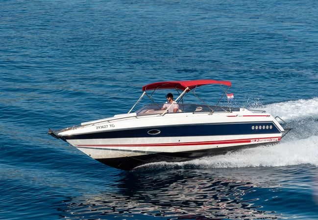 Sunseeker Hawk 27 | 92