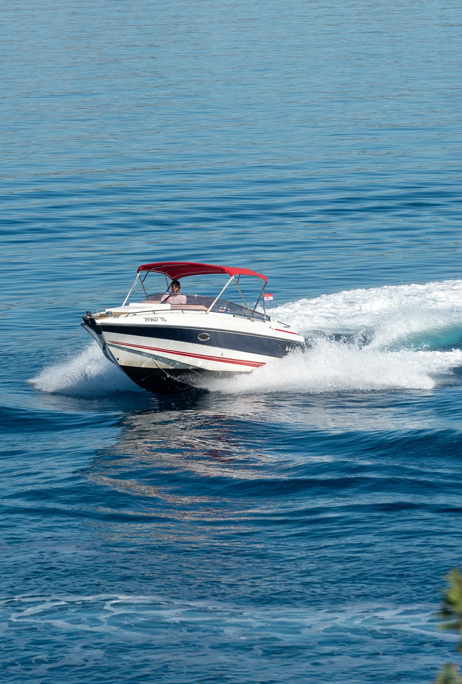 Sunseeker Hawk 27 | 92