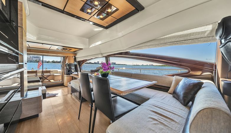 Azimut 70 | Lupo 2
