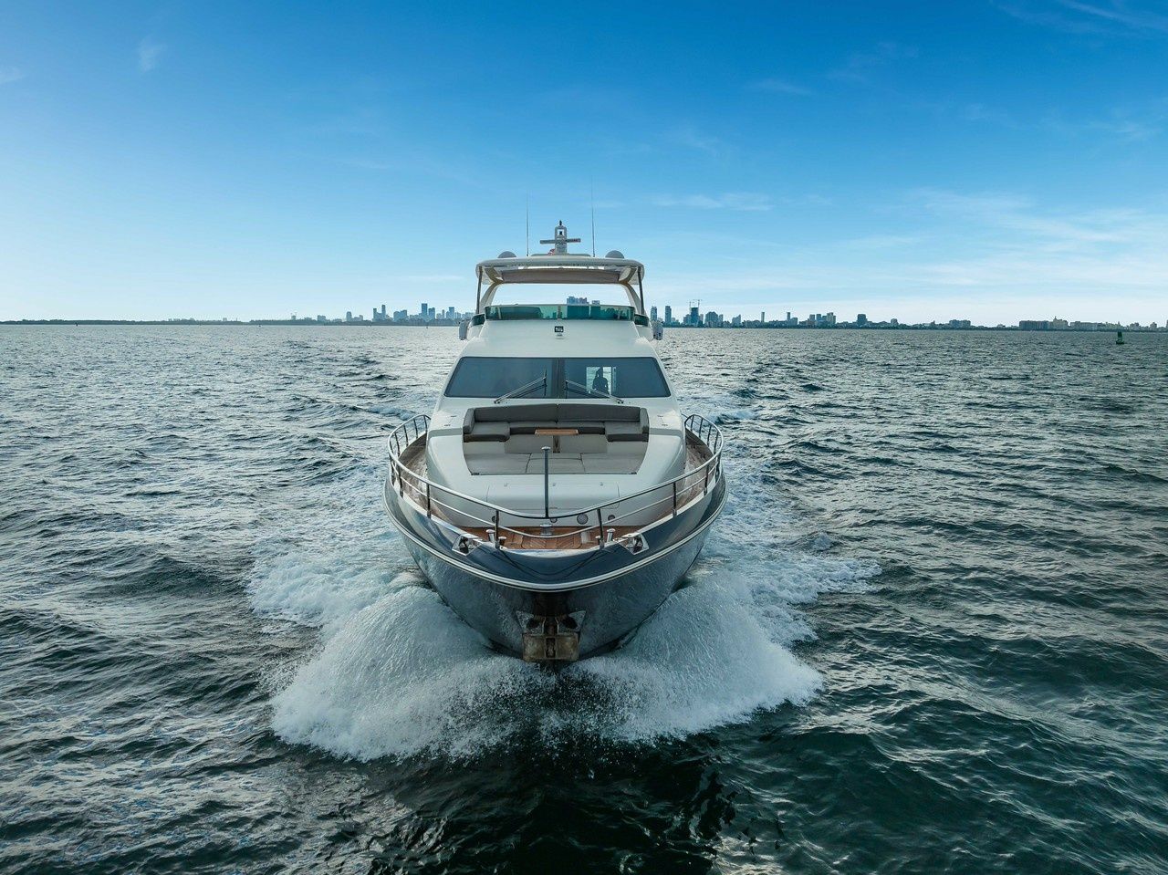 Azimut 84 | Sky