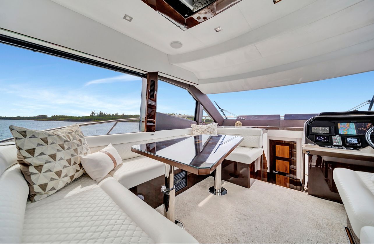 Galeon 500 Fly | Hummingbird