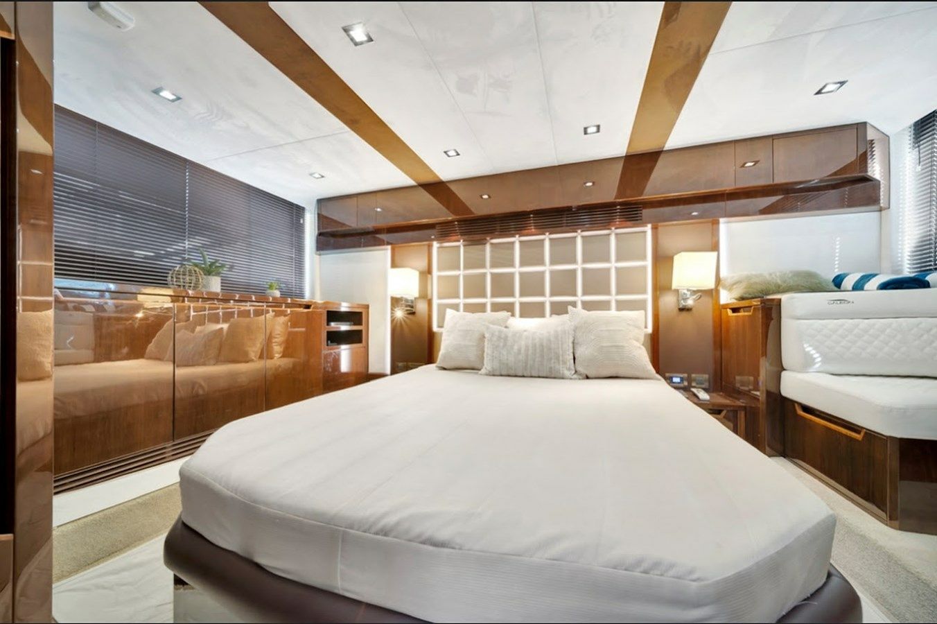 Galeon 500 Fly | Hummingbird