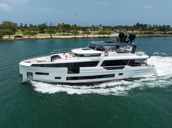 Sirena Yachts 88 | Olympus