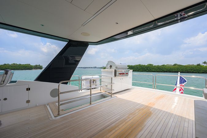 Sirena Yachts 88 | Olympus