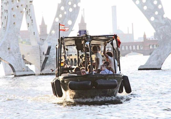 Custom Built 32 | Berliner Partyboot