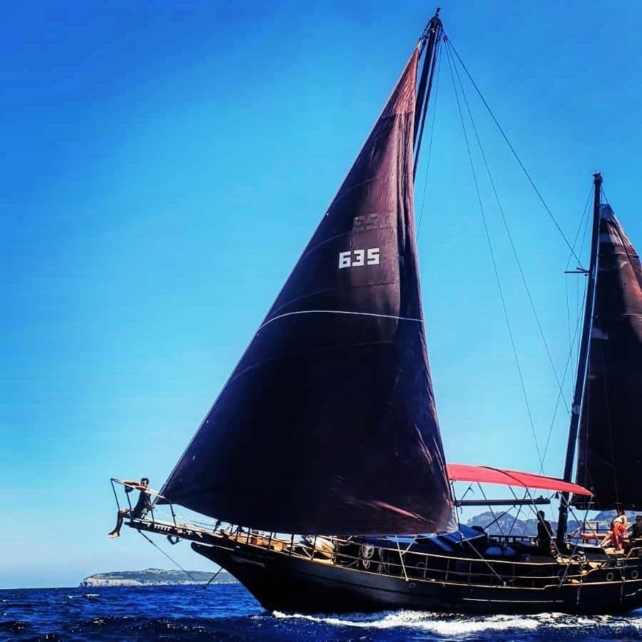 Formosa 42 | The Black Pearl