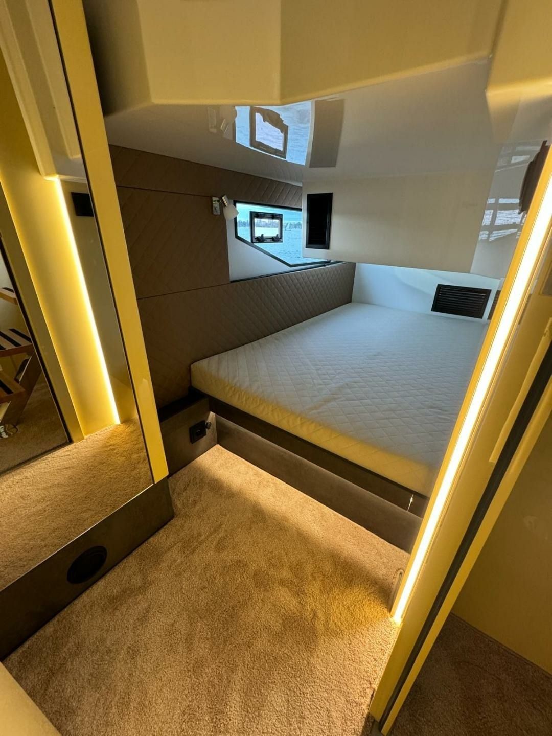 Cobra Yachts Maestro 42 | Goldjunge