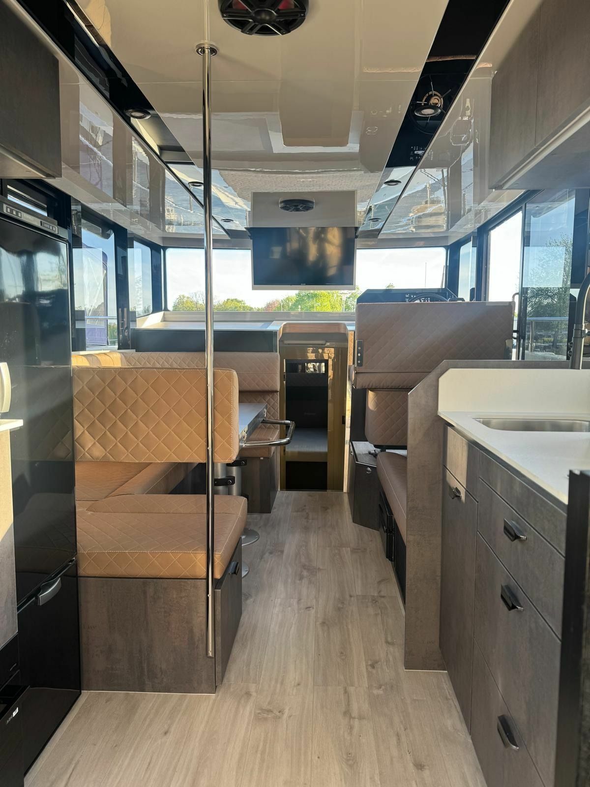 Cobra Yachts Maestro 42 | Goldjunge