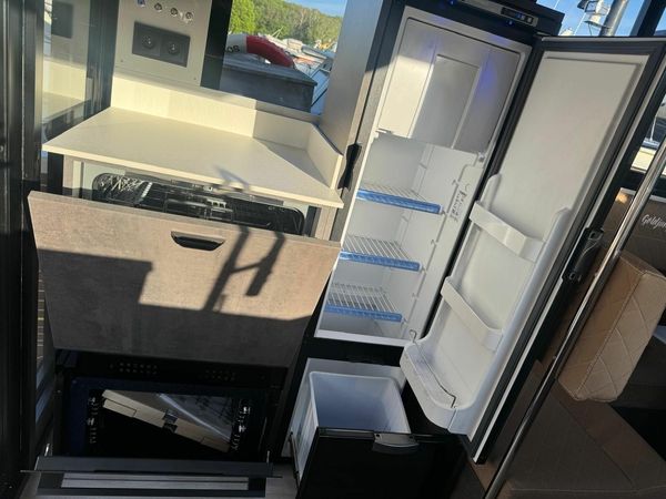 Cobra Yachts Maestro 42 | Goldjunge