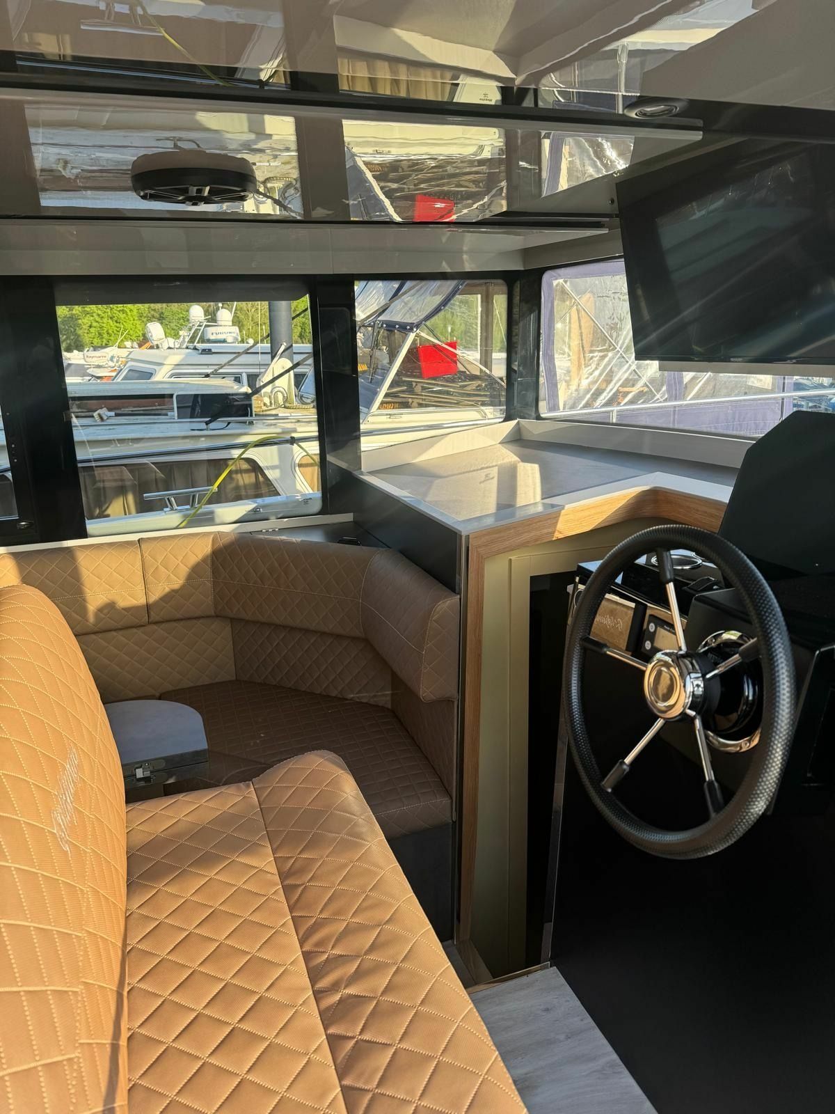 Cobra Yachts Maestro 42 | Goldjunge