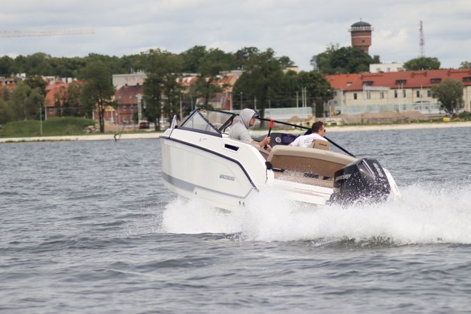 Quicksilver 675 | Tylko Moja