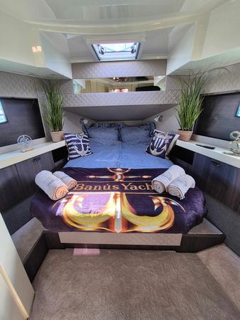 Cobra Yachts Maestro 42 | Banus Sky & Sea
