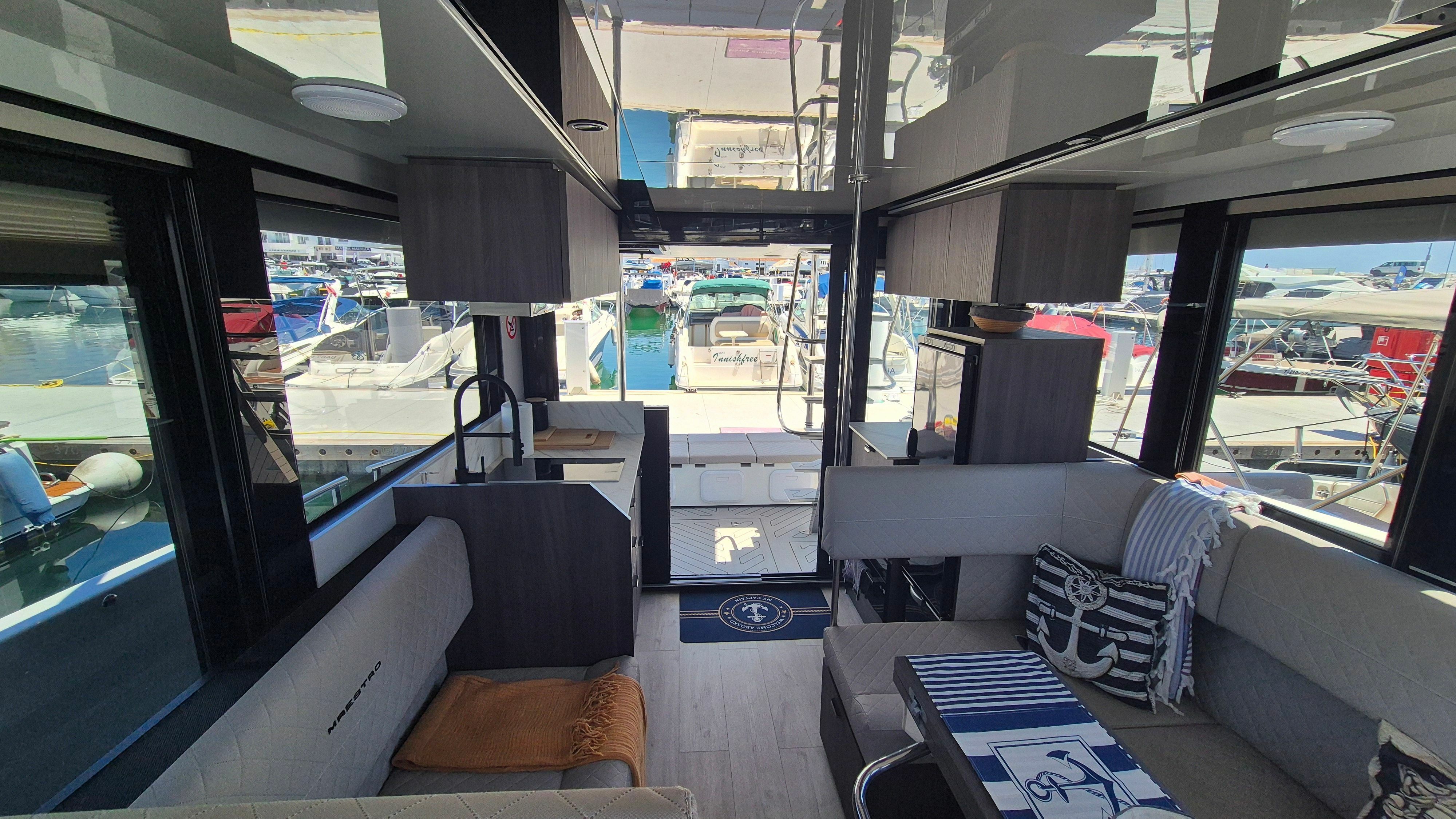 Cobra Yachts Maestro 42 | Banus Sky & Sea