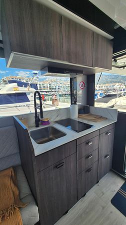 Cobra Yachts Maestro 42 | Banus Sky & Sea