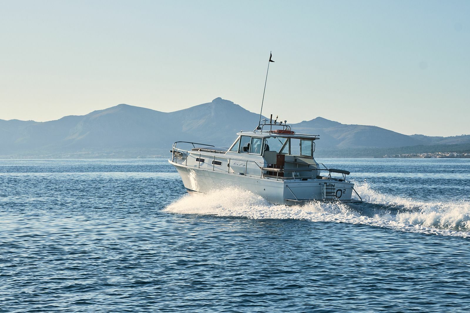 Chris Craft 31 | Chris Craft 31 Commander