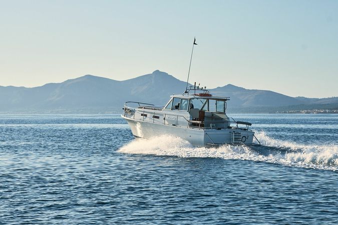 Chris Craft 31 | Chris Craft 31 Commander