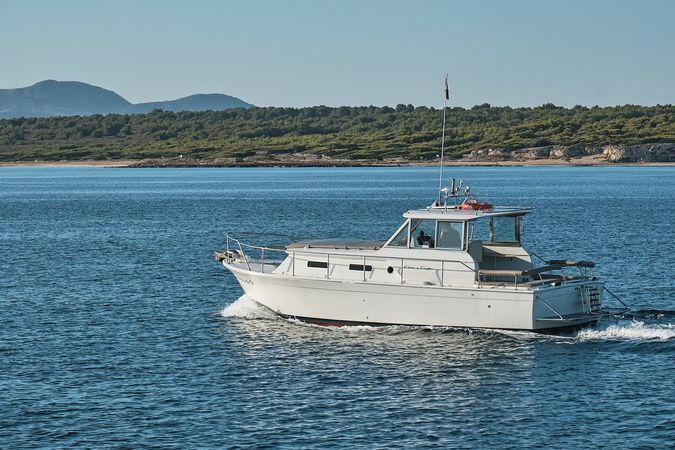Chris Craft 31 | Chris Craft 31 Commander