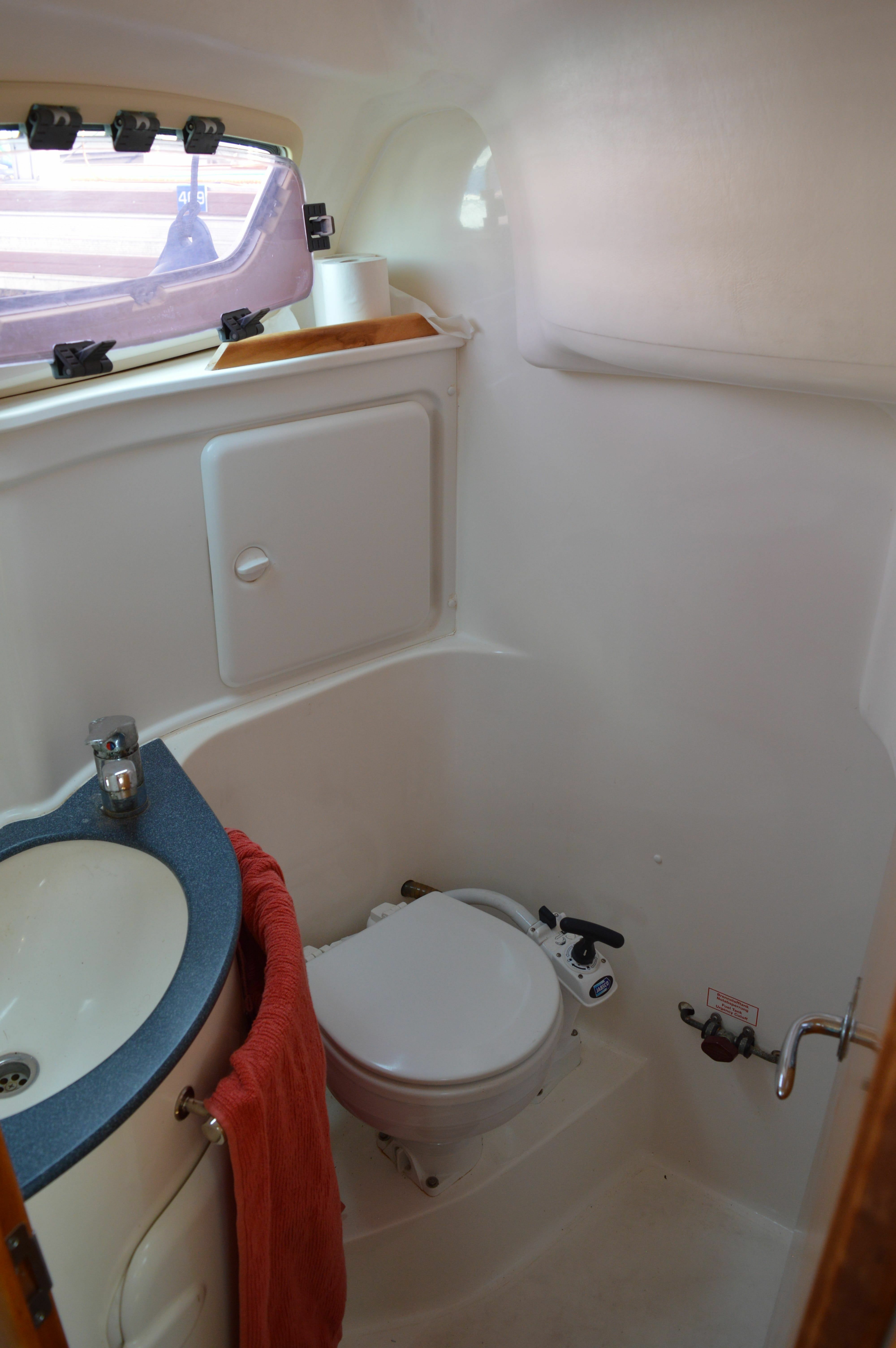 Bavaria 30 | Caernarfon