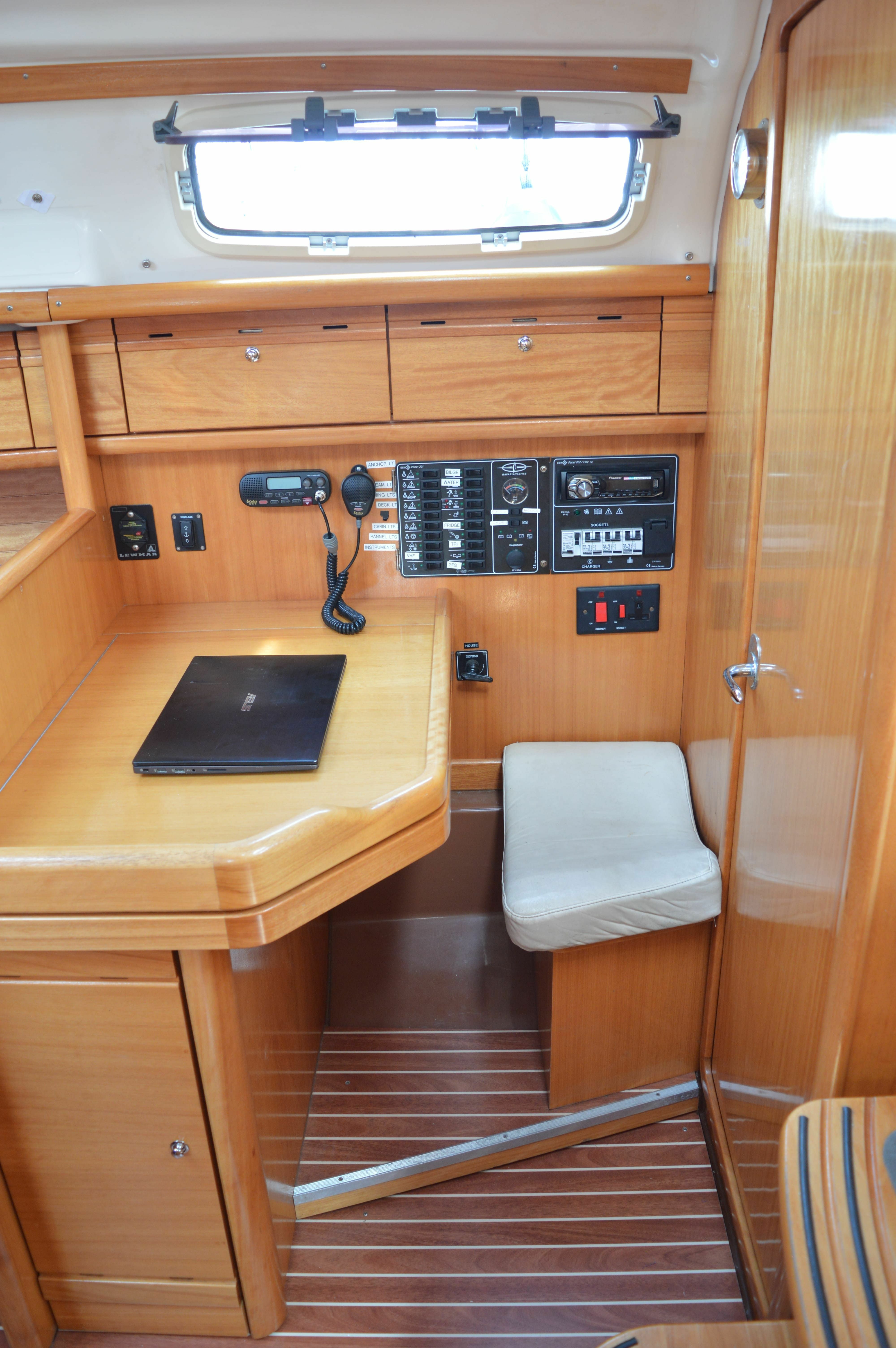 Bavaria 30 | Caernarfon