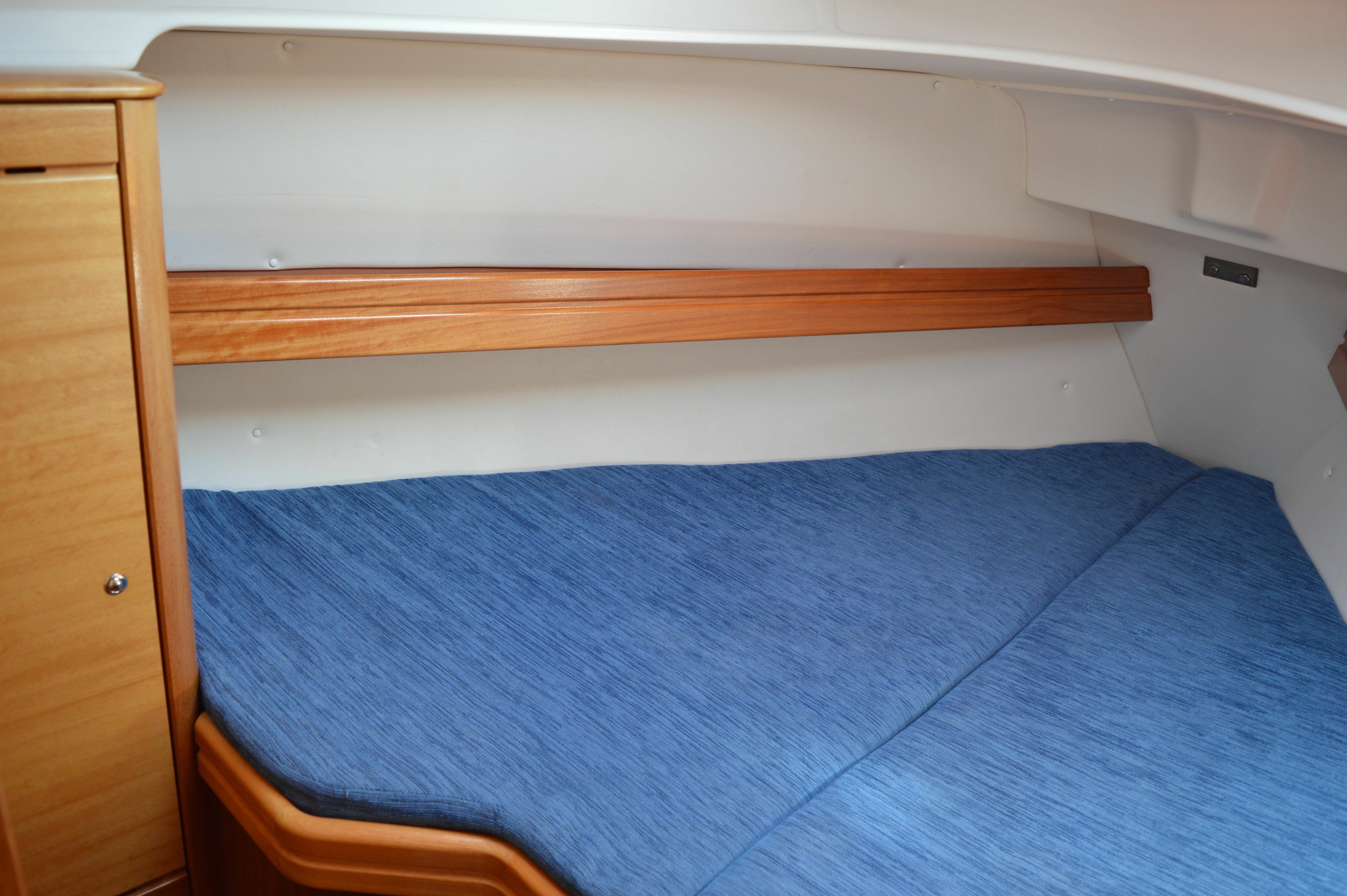 Bavaria 30 | Caernarfon