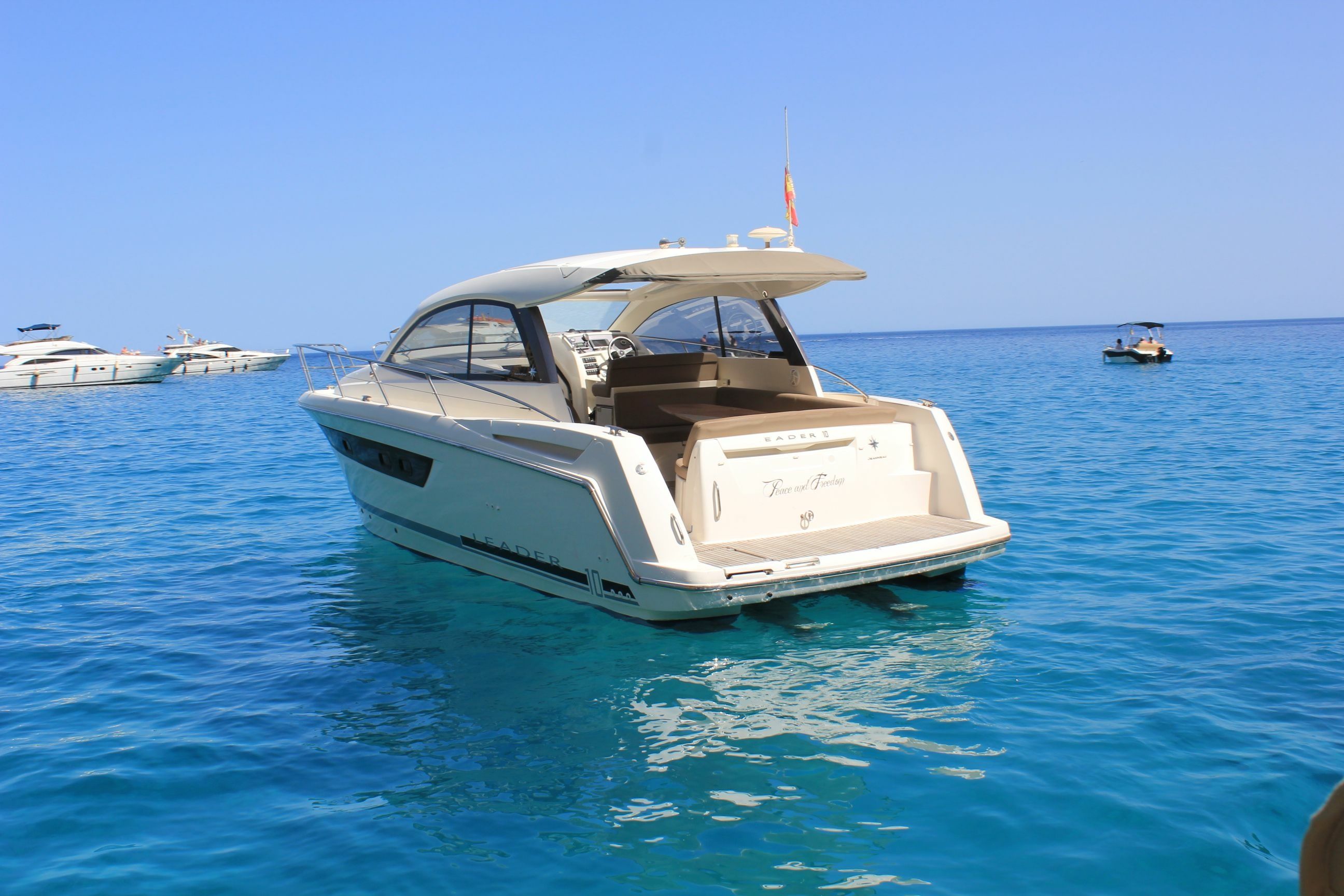 Jeanneau Leader 10 | Peace and Freedom