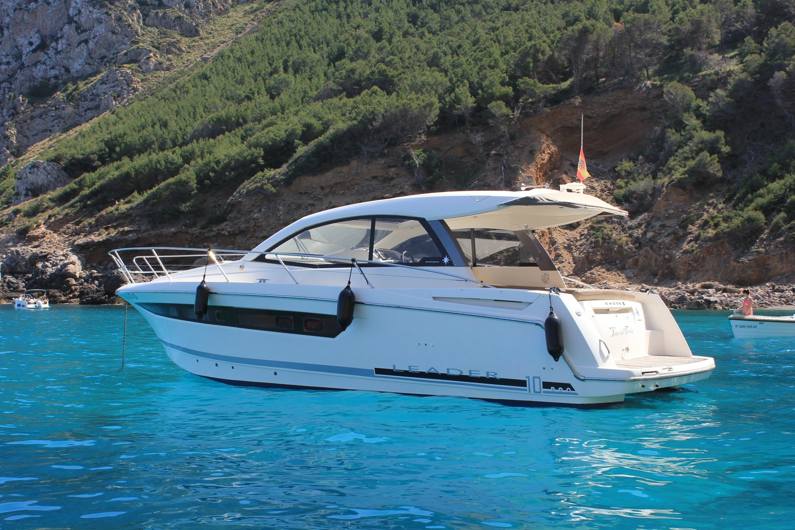 Jeanneau Leader 10 | Peace and Freedom