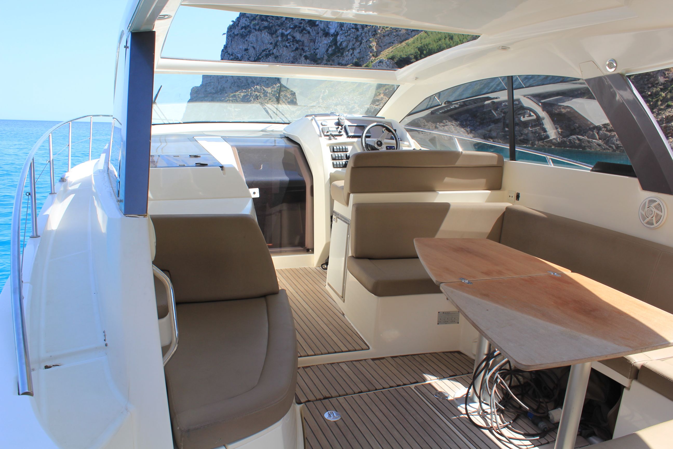 Jeanneau Leader 10 | Peace and Freedom