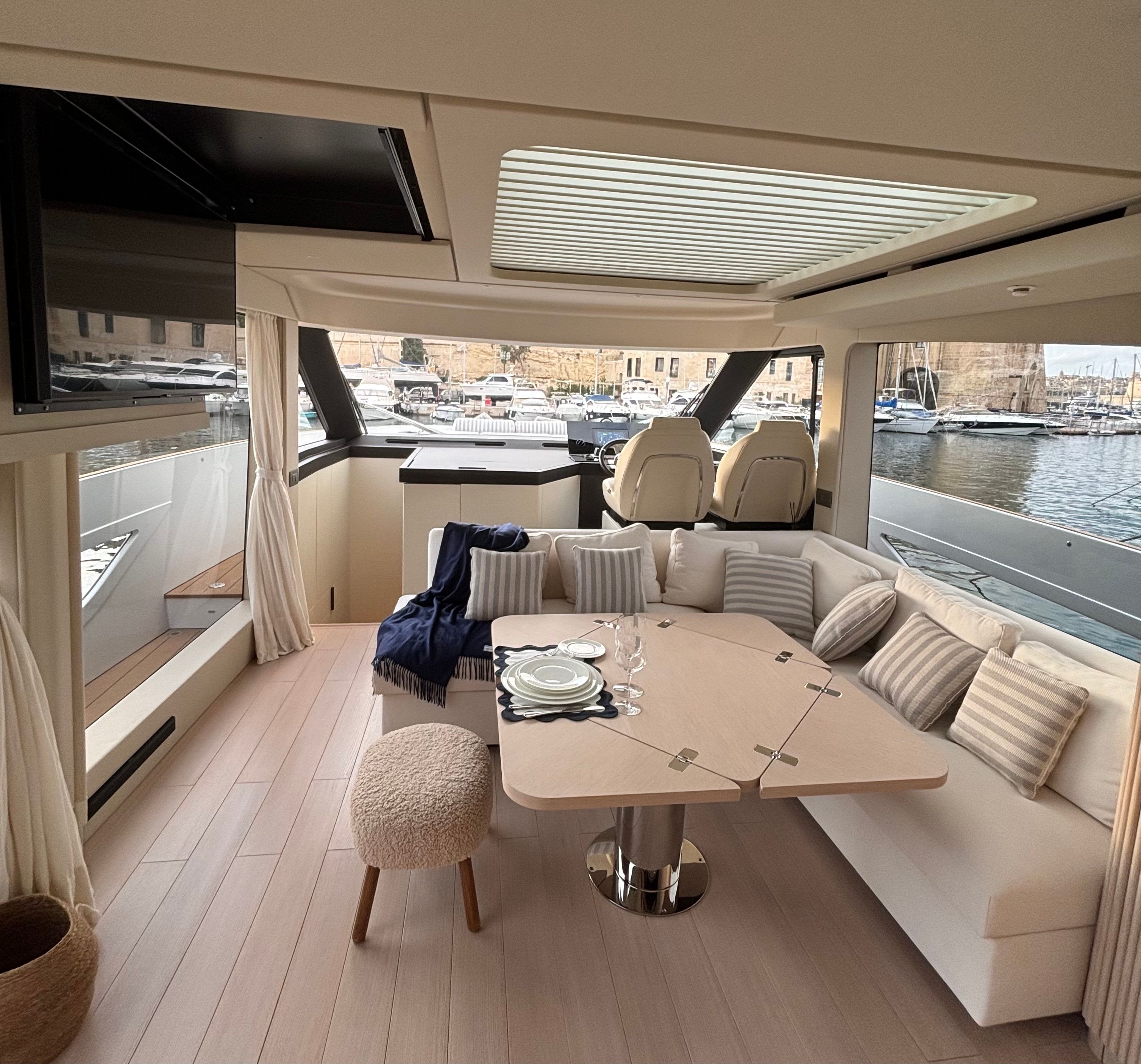 Azimut 60 | Adelita