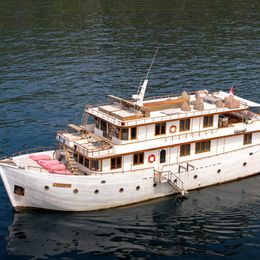 Custom Built Phinisi | Le Costa