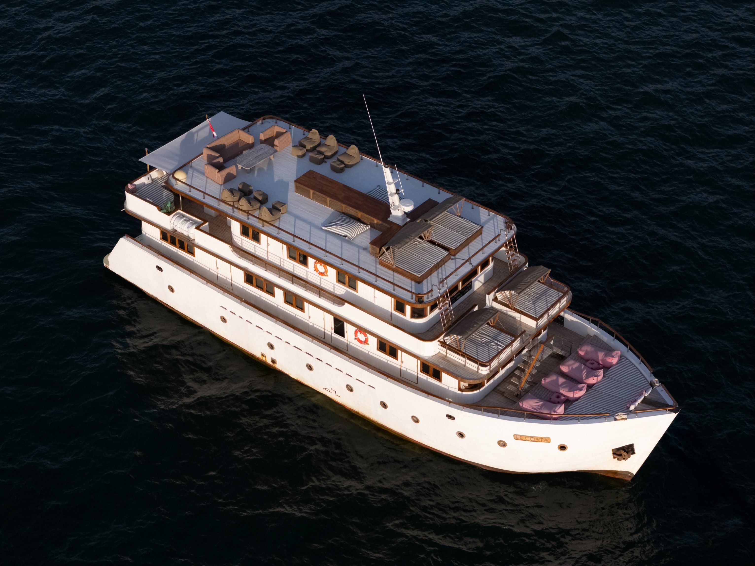 Custom Built Phinisi | Le Costa