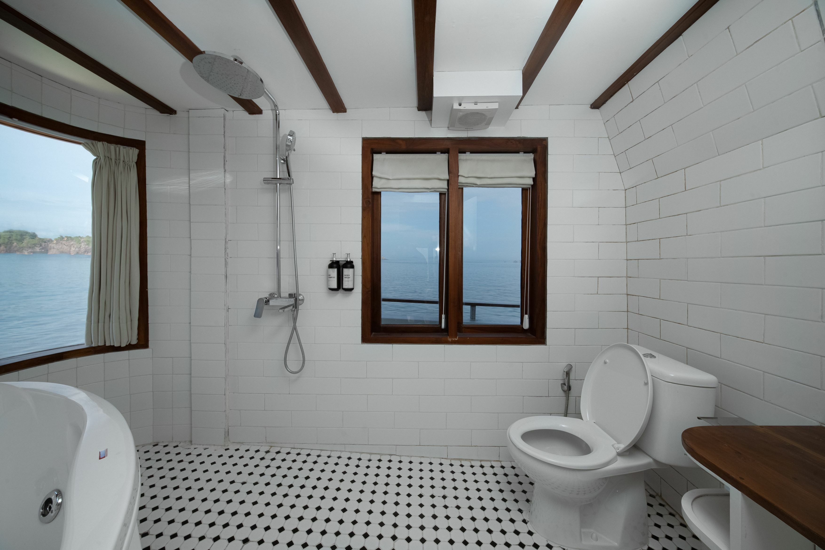 Custom Built Phinisi | Le Costa