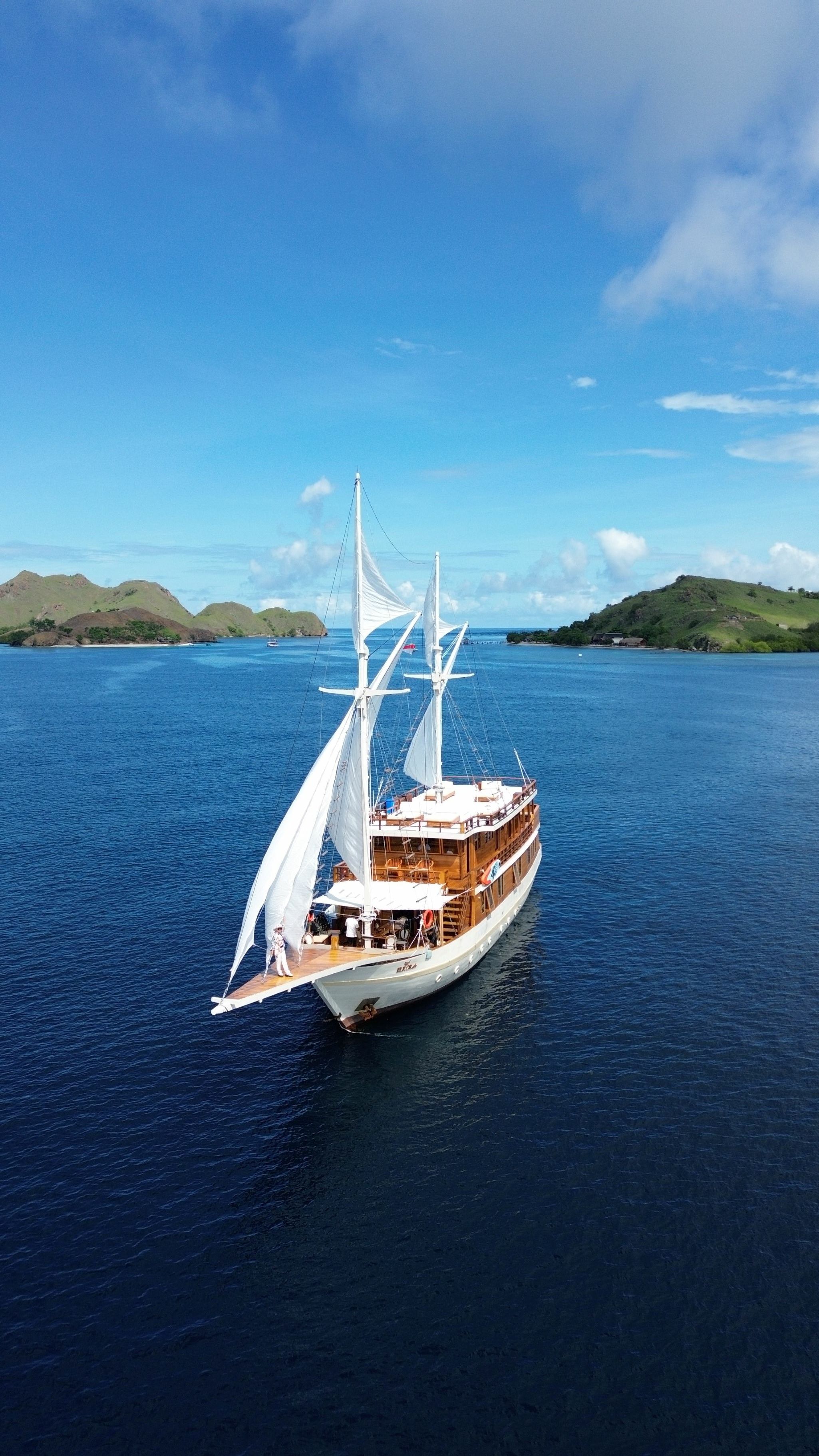 Custom Built Phinisi | Elrora