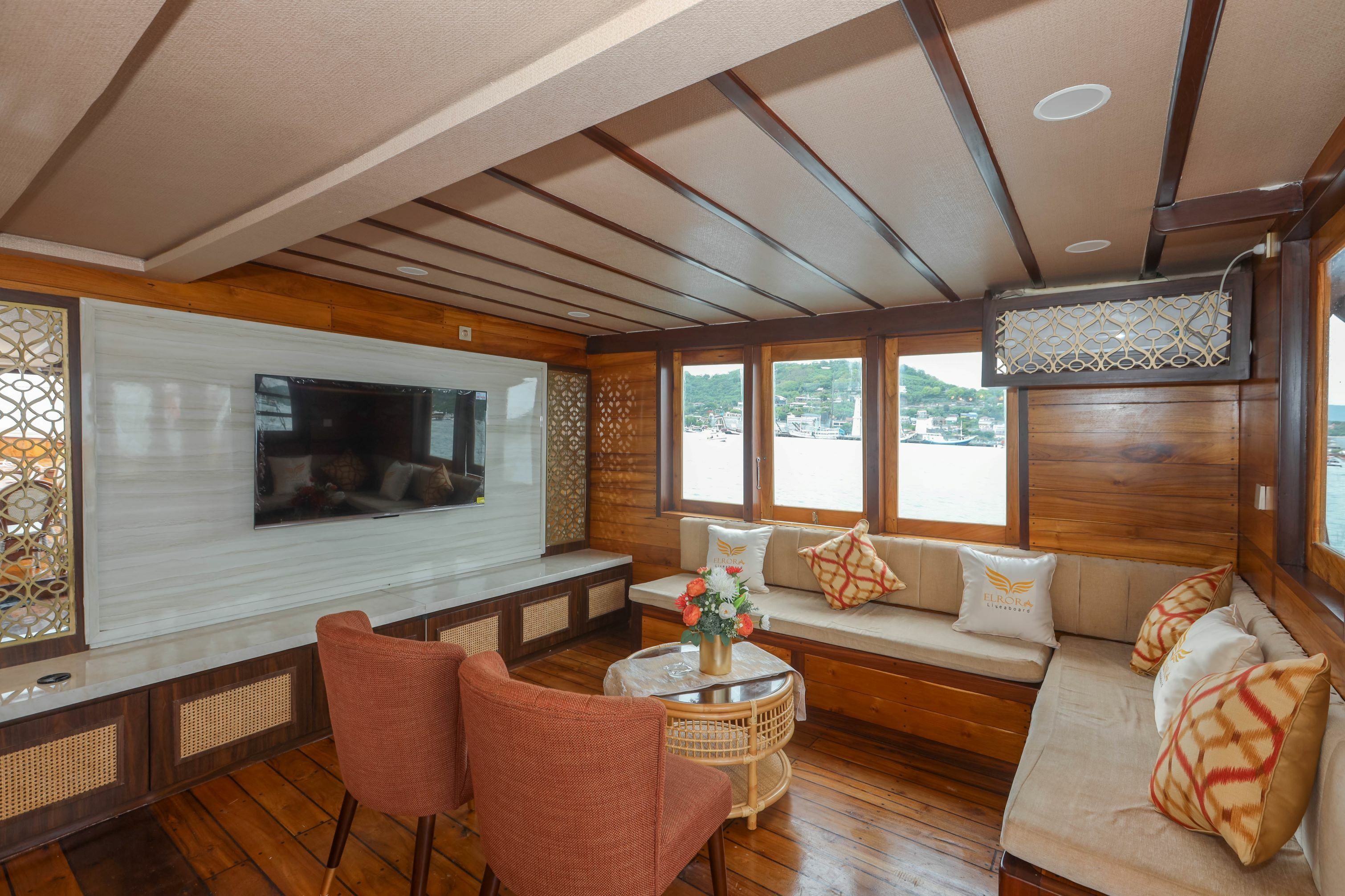 Custom Built Phinisi | Elrora