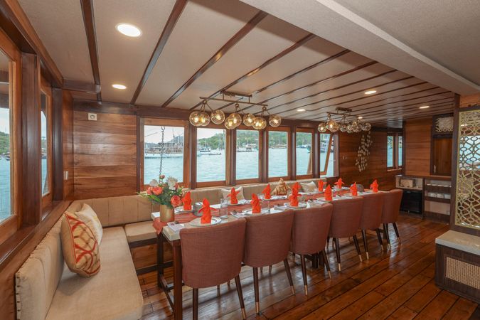 Custom Built Phinisi | Elrora