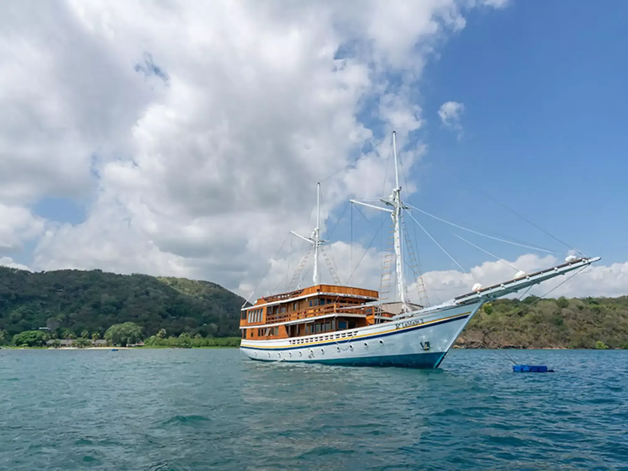 Custom Built Phinisi | La Main 2