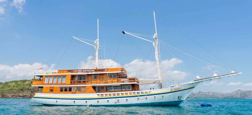 Custom Built Phinisi | La Main 2