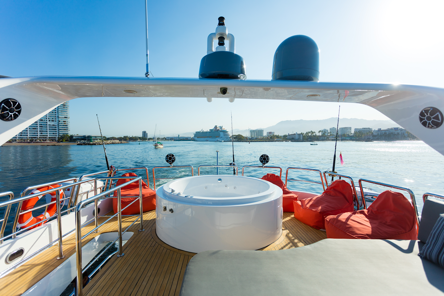 Azimut 85 F | Don Moi