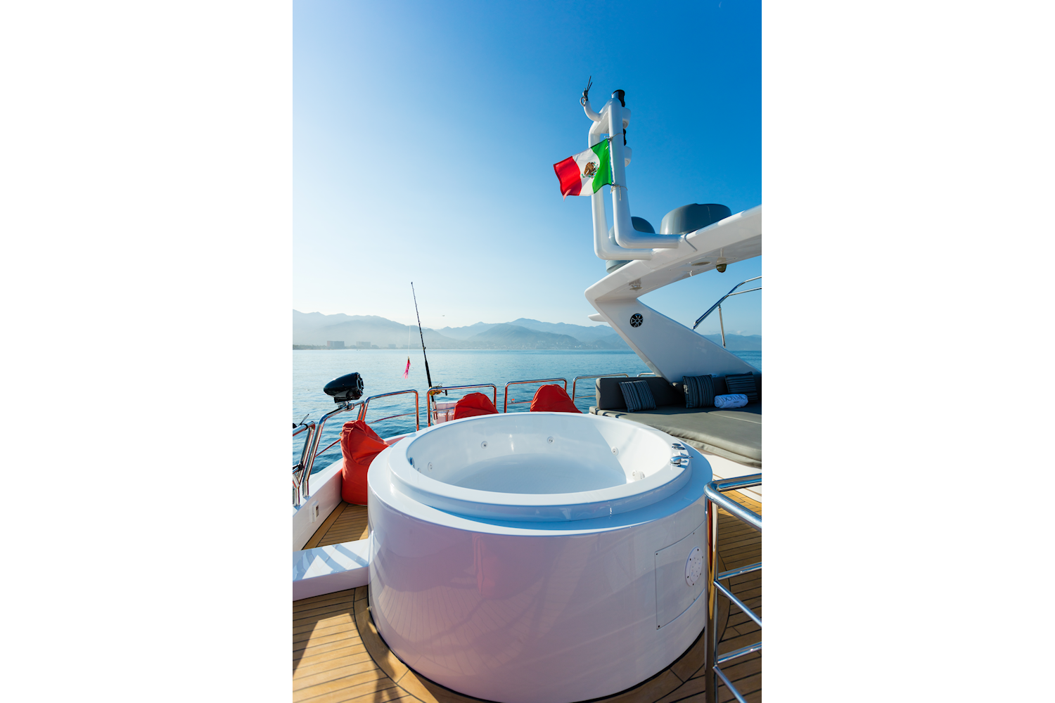 Azimut 85 F | Don Moi