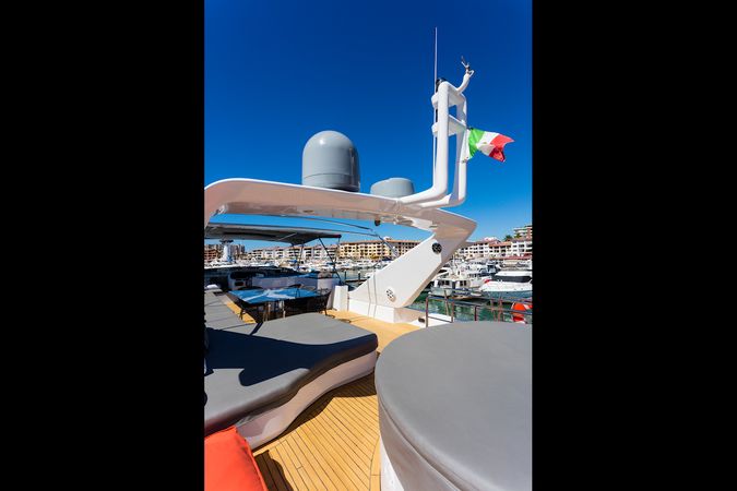 Azimut 85 F | Don Moi