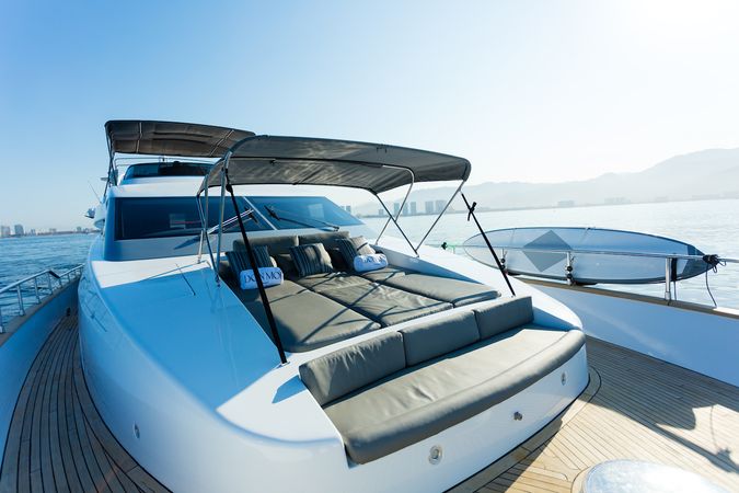 Azimut 85 F | Don Moi