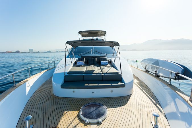 Azimut 85 F | Don Moi