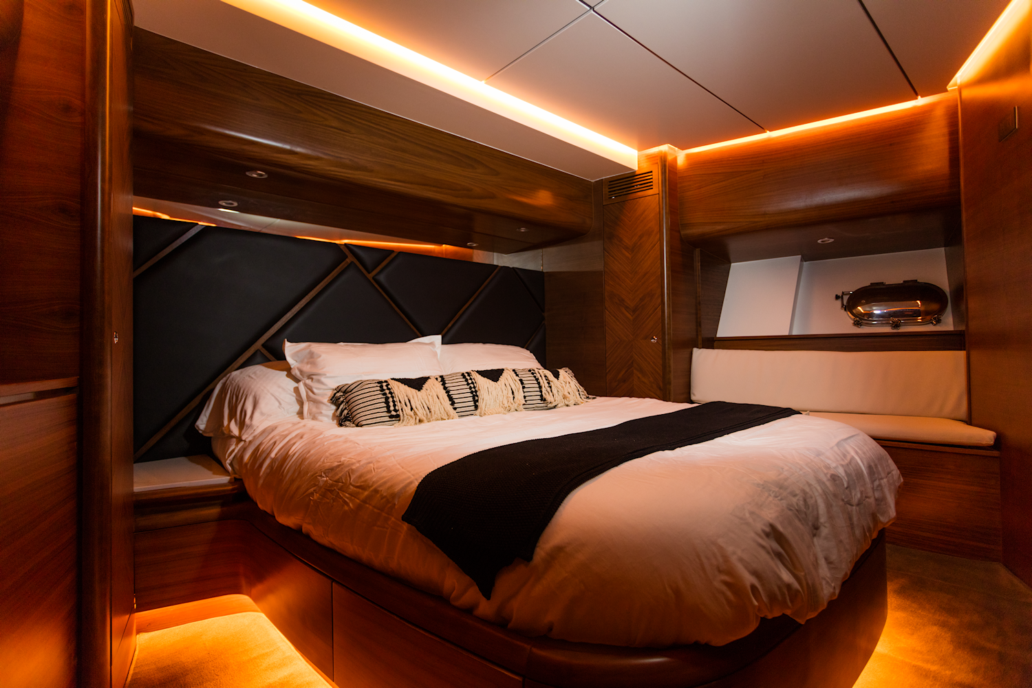 Azimut 85 F | Don Moi